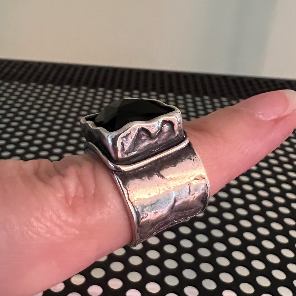 Silpada retired bold square smoky quartz hammered sterling silver ring size 6 - Picture 2 of 5